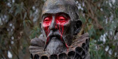 В США осквернили памятник Сервантесу, который сам был рабом