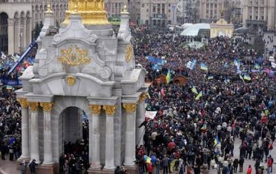 Экс-следователю объявили подозрение по делу Майдана