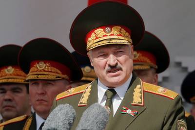 Лукашенко призвал производить больше оружия