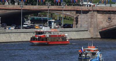 С 23 июня разрешат прогулки на речном трамвайчике по Москве-реке