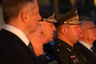 Военные ЗВО у Ладожского озера почтили память погибших в ВОВ