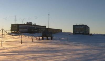 Из-за пожара и сильного ветра сгорели лаборатории на станции «Мирный» в Антарктиде