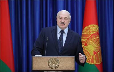 «В лаптях и без штанов». Риторика Лукашенко и госпропаганды бьет мимо цели