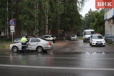 Таксисты Коми могут пользоваться лицензией еще год – Минпром