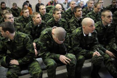«Призыв превращается во что-то дикое, а армия уже похожа на тюрьму», — адвокат Аркадий Чаплыгин об очередном сотруднике ФБК, доставленном в армию