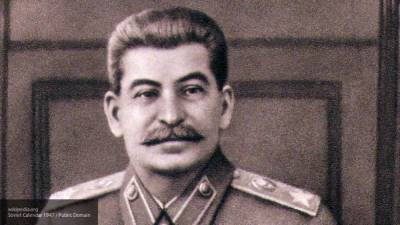 Портрет Сталина на стене "убил" пожилого москвича