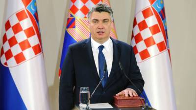 Президент Хорватии отменил визит в Москву из-за сломавшегося самолета