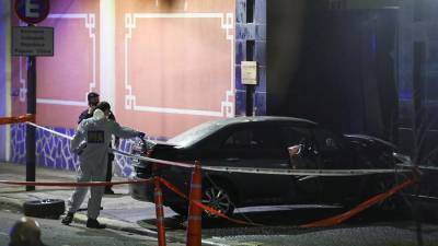 Машина протаранила ворота посольства Китая в Аргентине