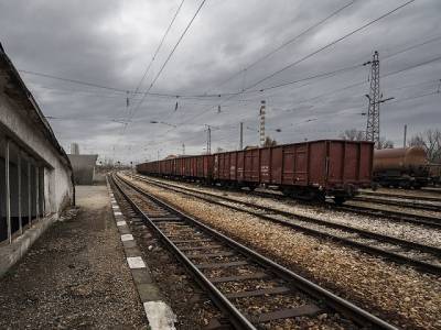 На Южном Урале грузовой поезд раздавил женщину
