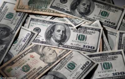 НБУ на 23 июня снизил официальный курс доллара