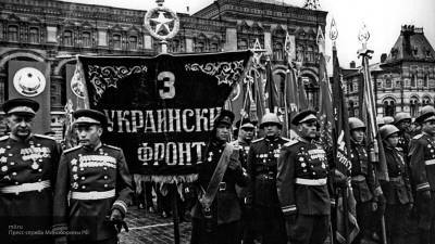 Фабрика "Большевичка" сшила мундиры для Парада Победы на Красной площади