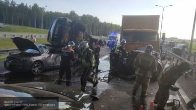Восемь машин столкнулись в смертельной аварии на КАД