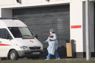 Еще 7425 случаев коронавируса выявили в России за сутки
