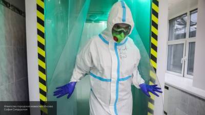 Медики выявили 7425 новых случаев коронавируса в России