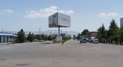 Началось улучшение дороги у рынка Корвон в Душанбе