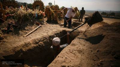 В Омске выявят самого быстрого копателя могил, а во Владивостоке подрифтуют на катафалке