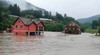 Режим ЧС из-за наводнений ввели в восьми районах Сербии