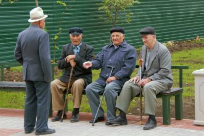 Российским старикам могут увеличить пенсии
