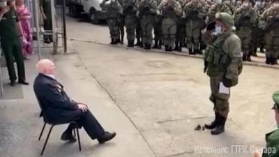 Самарскому ветерану устроили личный парад Победы и сняли на видео