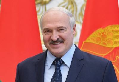 Александр Лукашенко попросил оппозицию не оскорблять его и не занижать рейтинг