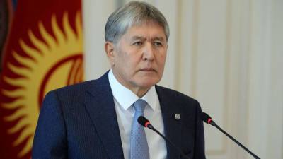 Алмазбека Атамбаева приговорили к 11 годам и двум месяцам тюрьмы за освобождение вора в законе