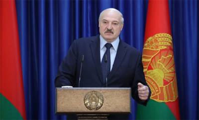 «В лаптях и без штанов». Риторика Лукашенко и госпропаганды бьет мимо цели