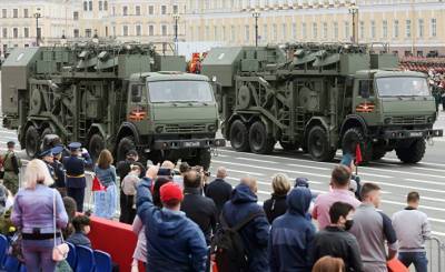 Все равно, что отмечать Рождество в апреле: перенос Путиным празднования Дня Победы вызывают вопросы (The Independent, Великобритания)