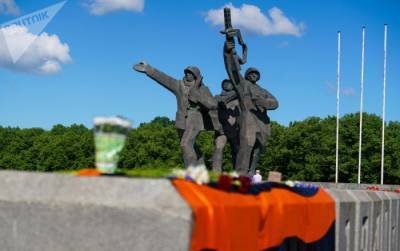 "Кто не помнит прошлого, тот не владеет будущим": в Латвии вспоминали начало войны