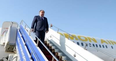 Президент Таджикистана Э.Рахмон вылетел в Москву