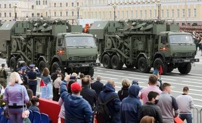 Independent: перенос Путиным празднования Дня Победы вызывают вопросы