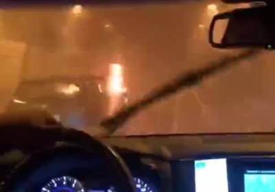 В Москве на проспекте Маршала Жукова загорелся легковой автомобиль