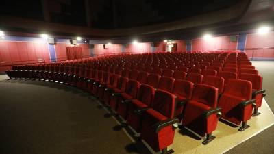 В Крыму с 1 июля возобновят работу кинотеатры и аквапарки