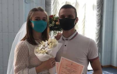 Свадьба во время пандемии: в Минздраве назвали запреты для проведения торжества