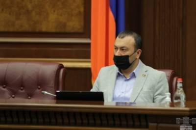 Армянский вице-спикер и сербский теннисист заразились Covid-19