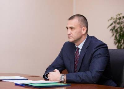 Глава Сургутского района, контактировавший с больным коронавирусом, вышел на работу