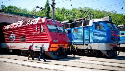 К концу лета Украина может остаться без железной дороги