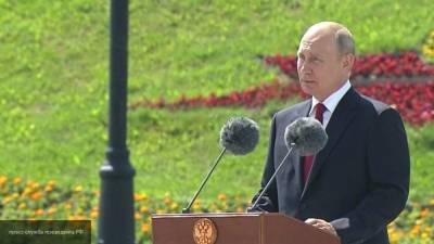 Путин поблагодарил россиян за достойное прохождение опасного периода эпидемии