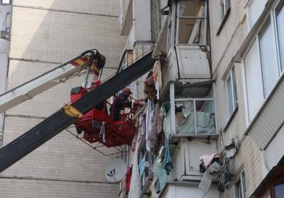 Взрыв квартиры на Позняках: в соседнем доме по стенам пошли трещины