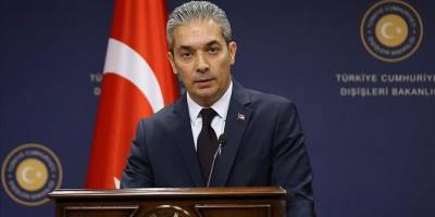 МИД Турции заявил о помутнении рассудка у Макрона