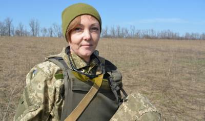 "Из бухгалтера - в саперы": киевлянка уже четыре года обезвреживает мини врага на Донбассе