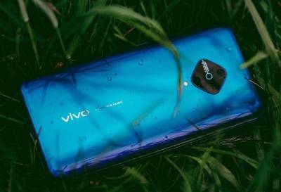 Vivo дарит покупателям смартфонов беспроводные наушники