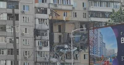 "Мониторит ситуацию". У Зеленского отреагировали на взрыв в доме в Киеве