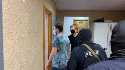В Смоленске задержали экс-сотрудника департамента по здравоохранению, получившего крупную взятку