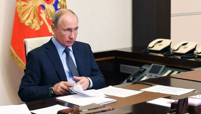 "Никого в беде не оставим": Путин обложил богачей налогом и продлил соцподдержку