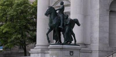 Бунтовщики в США демонтируют памятник Теодору Рузвельту