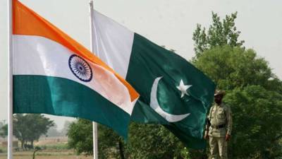 Индия высылает из страны половину дипломатов Пакистана