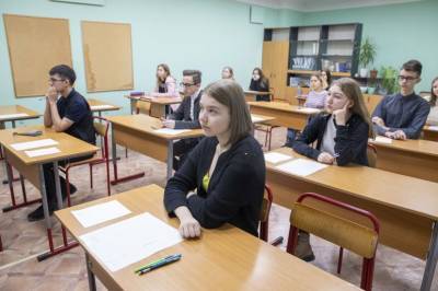 В Госдуме предложили ввести новые экзамены для школьников вместо ЕГЭ