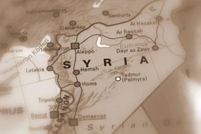«Аль-Арабия»: Израиль бомбил на востоке и на юге Сирии