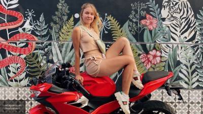 Разбившаяся на мотоцикле российская блогерша завещала развеять ее прах над океаном