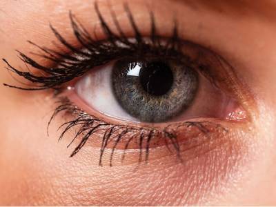 “Розовый глаз” может быть основным симптомом коронавируса